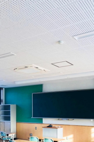 岩綿吸音板工事